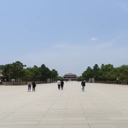 游客数量稳步下降。