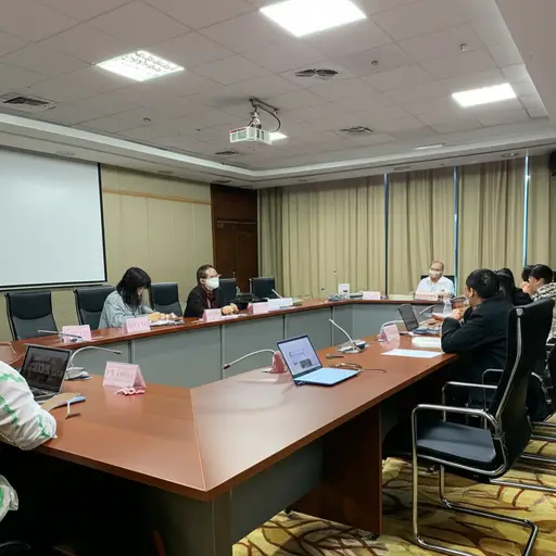 我们马上就要开始会议了。